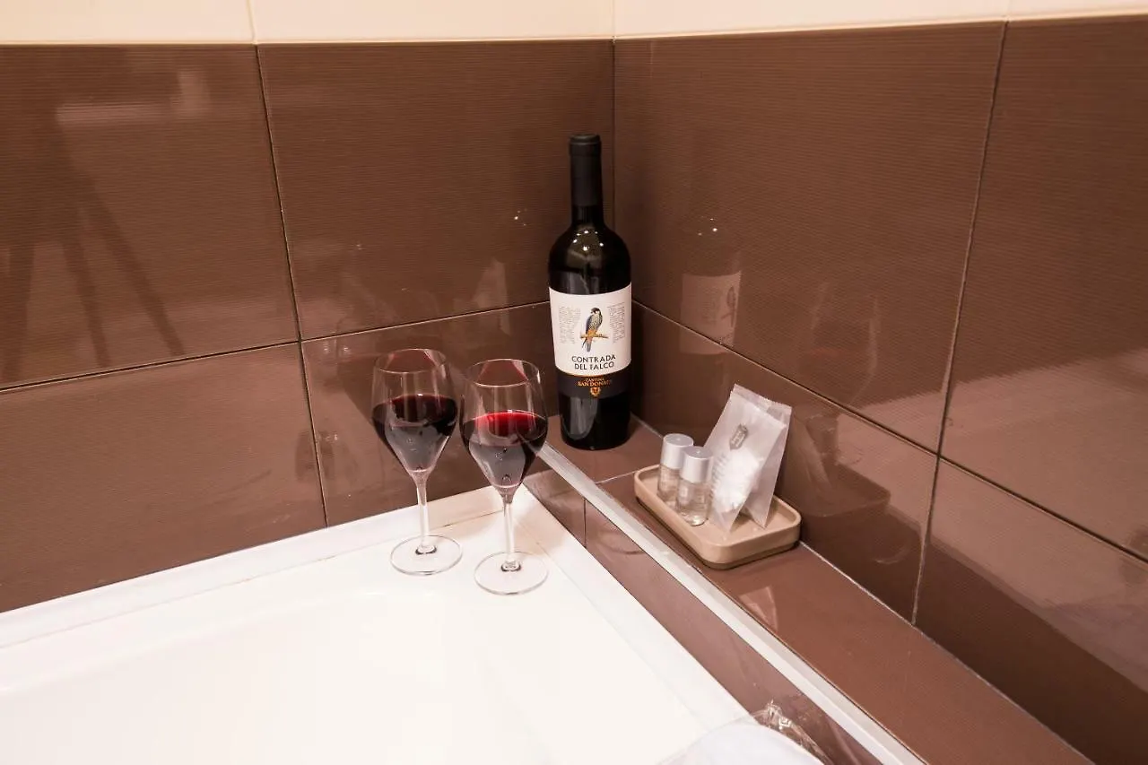 Il Primitivo Rooms Lecce 2*,  Italia