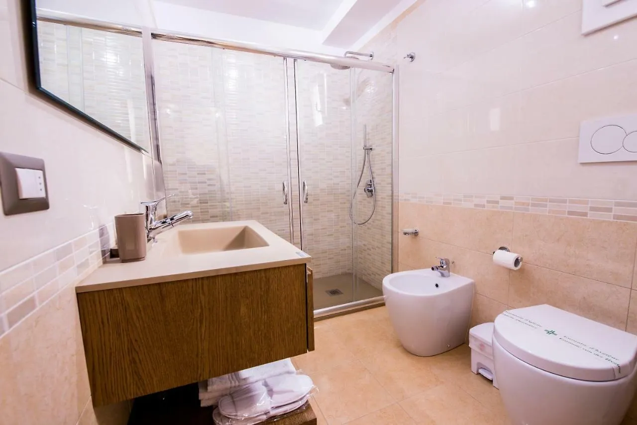 Il Primitivo Rooms Lecce 2*,