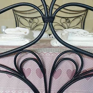White Bed & Breakfast